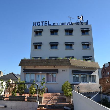 Le Cheval Noir Hotel Paris Пантен Экстерьер фото