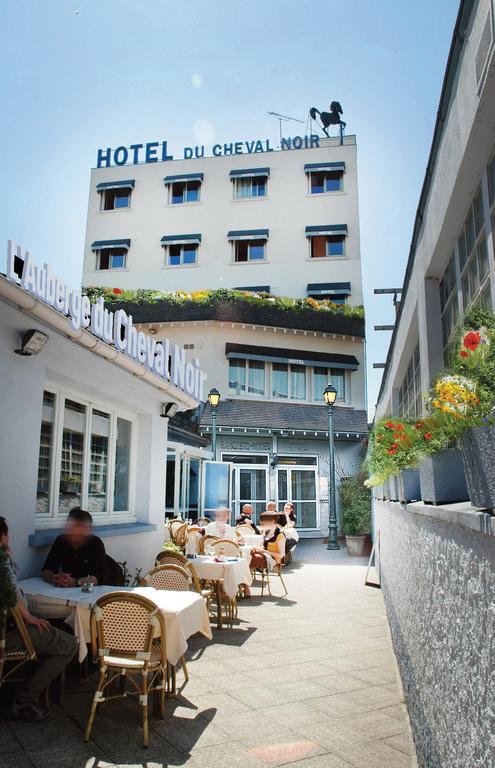 Le Cheval Noir Hotel Paris Пантен Экстерьер фото